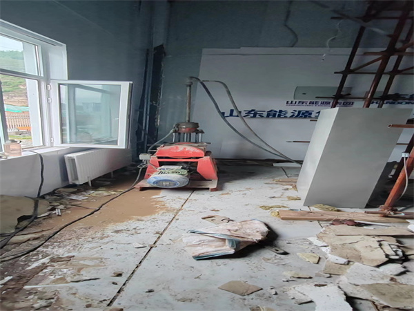 雁峰地基基础下沉墙体裂缝加固注浆顶升施工